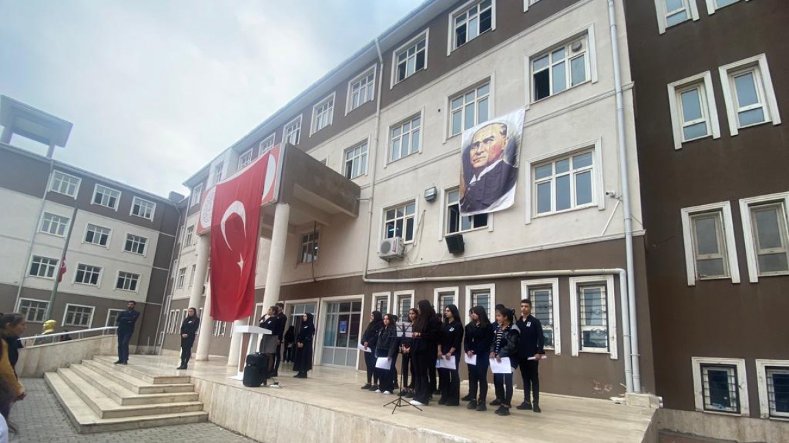 Gazi Mustafa Kemal Atatürk'ü, aramızdan ayrılışını saygı, şükran ve bitmeyen bir özlemle anıyoruz...